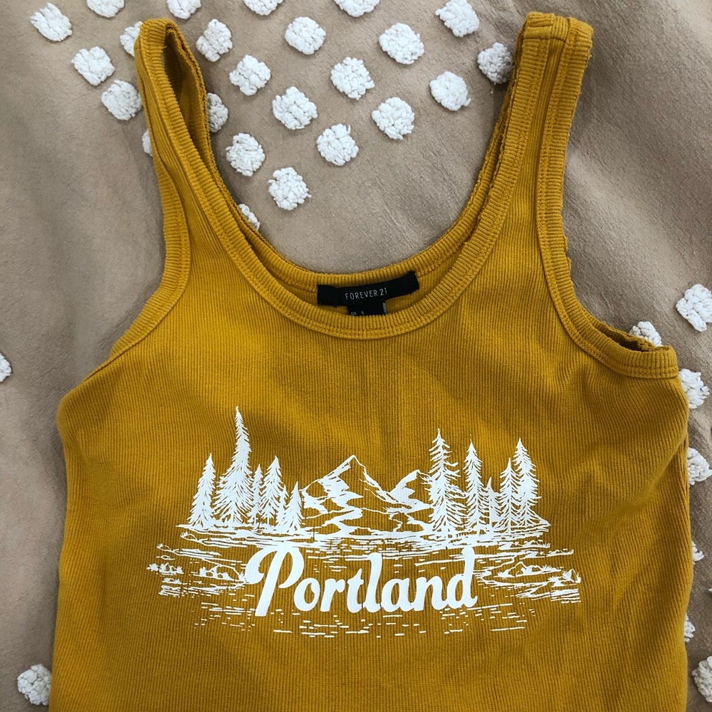 Forever 21 Crop top city tee
